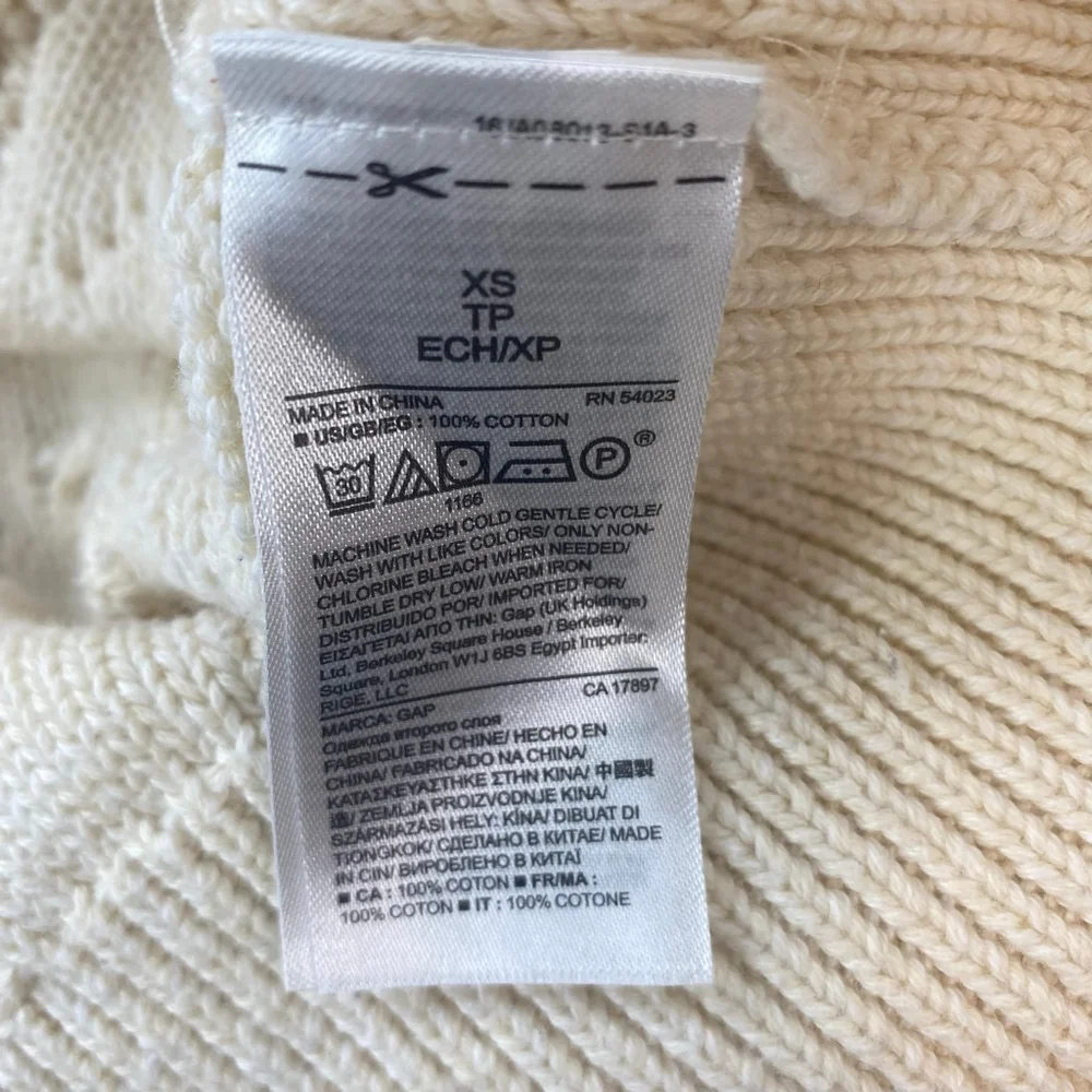 GAP Cable Knit Sweater Cream Womens XS Cottagecore Fisherman 3D Knit Heritage - Picture 5 of 13
